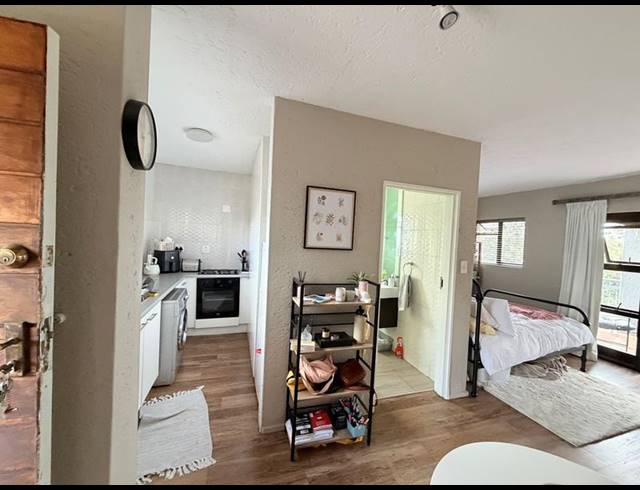 1 BEDROOM TOWNHOUSE FOR SALE IN WATERKLOOF RIDGE